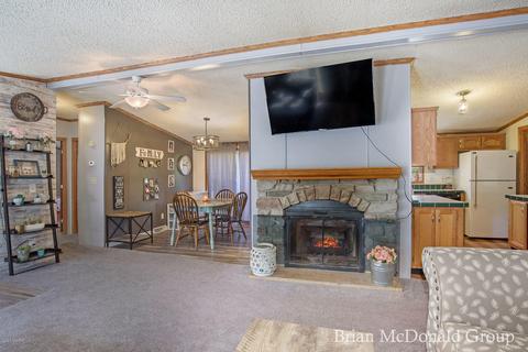 981 49th St, Pullman, MI 49450 photo 7