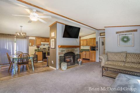 981 49th St, Pullman, MI 49450 photo 6