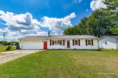 460 Third St, Sunfield, MI 48890 photo 1