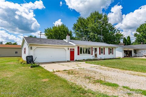 460 Third St, Sunfield, MI 48890 photo 3