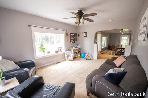 610 Millard St, Belding, MI 48809 photo 11