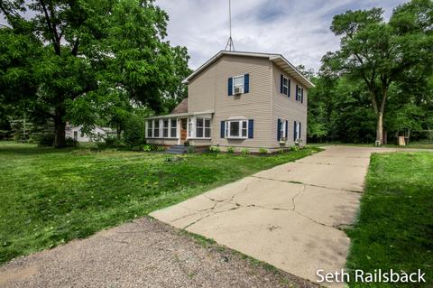 610 Millard St, Belding, MI 48809 photo 21