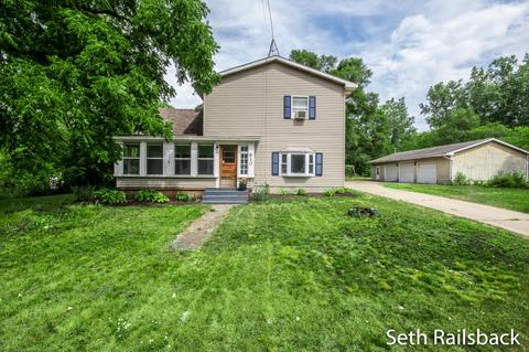 610 Millard St, Belding, MI 48809 photo 2