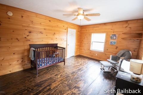 610 Millard St, Belding, MI 48809 photo 32
