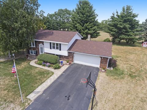 56815 Tomahawk Ct, Three Rivers, MI 49093 photo 2
