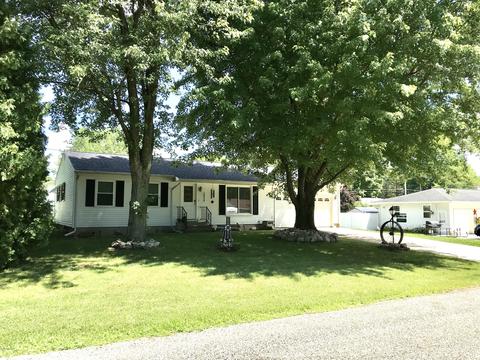 14946 Diane Dr, Constantine, MI 49042 photo 1