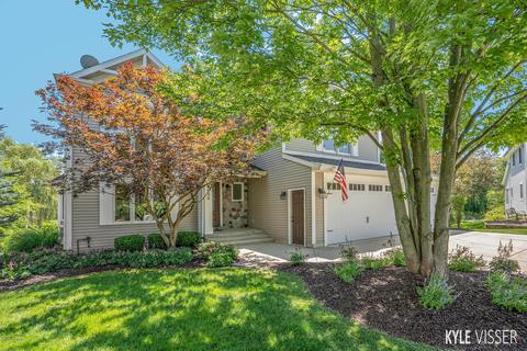 1038 Jacaranda Cir SE, Ada, MI 49301 photo 2