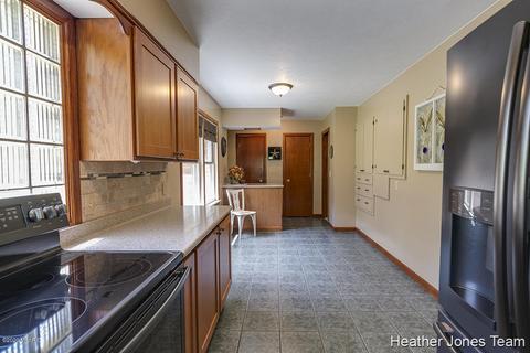 9574 Button Rd, Belding, MI 48809 photo 7
