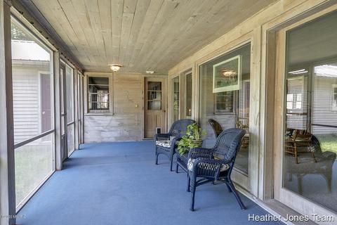 9574 Button Rd, Belding, MI 48809 photo 12