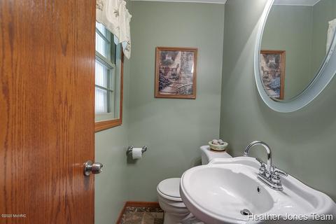 9574 Button Rd, Belding, MI 48809 photo 18