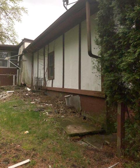 324 E Mansion St, Jackson, MI 49203 photo 6