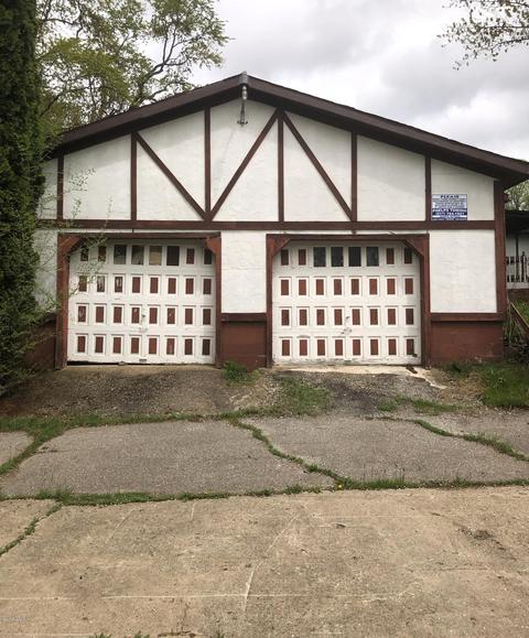 324 E Mansion St, Jackson, MI 49203 photo 4