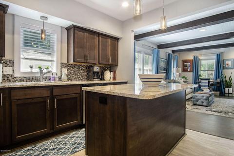 517 Exchange St, Spring Lake, MI 49456 photo 13