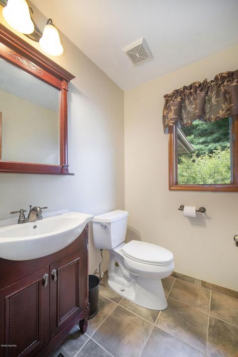 1102 Deerfield Ln, Marshall, MI 49068 photo 22
