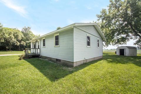 17581 Centrevilleconstantine Rd, Constantine, MI 49042 photo 2