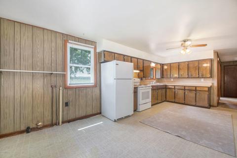17581 Centrevilleconstantine Rd, Constantine, MI 49042 photo 7