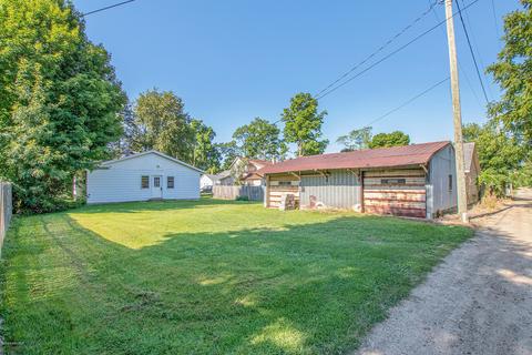 329 E Dibble St, Marcellus, MI 49067 photo 3