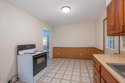 329 E Dibble St, Marcellus, MI 49067 photo 11