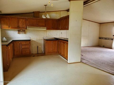6025 Wright St, Kalamazoo, MI 49048 photo 5