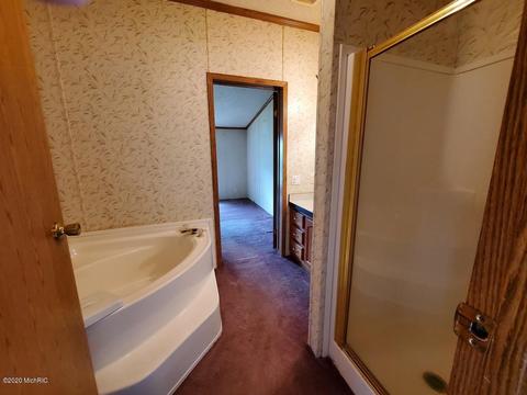 6025 Wright St, Kalamazoo, MI 49048 photo 10