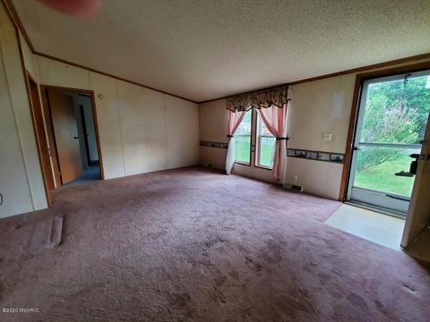 6025 Wright St, Kalamazoo, MI 49048 photo 3