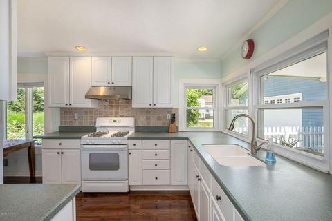 6944 Ada Dr SE, Ada, MI 49301 photo 4