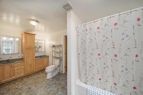 113 E Hill St, Plainwell, MI 49080 photo 9