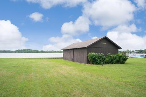 421 Stuart Lake Rd, Marshall, MI 49068 photo 4