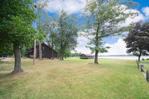 421 Stuart Lake Rd, Marshall, MI 49068 photo 3