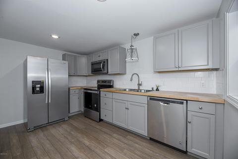 714 N 3rd Ave, Big Rapids, MI 49307 photo 9