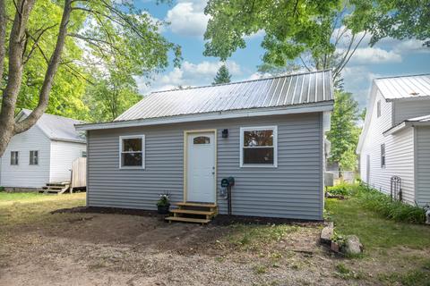 714 N 3rd Ave, Big Rapids, MI 49307 photo 1