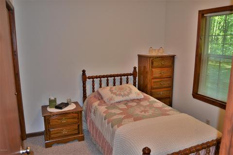 5245 N Evergreen Dr, White Cloud, MI 49349 photo 9