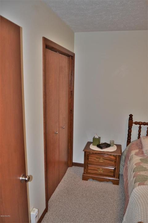 5245 N Evergreen Dr, White Cloud, MI 49349 photo 8
