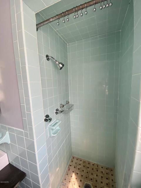 117 E Downie St, Alma, MI 48801 photo 11