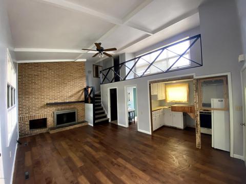 117 E Downie St, Alma, MI 48801 photo 3