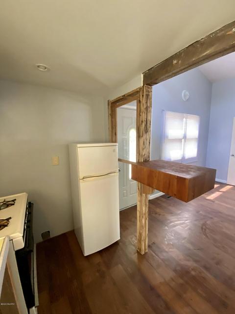117 E Downie St, Alma, MI 48801 photo 7