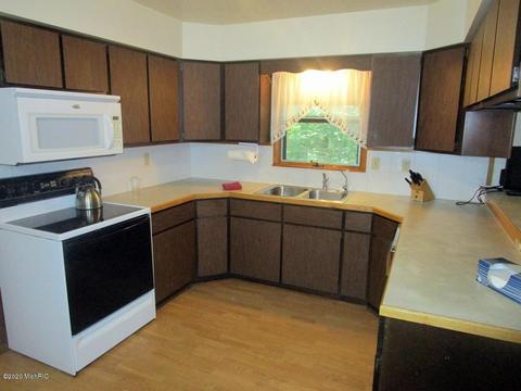 1751 Eckert Dr, Morley, MI 49336 photo 10