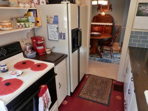 529 Eighth St, Manistee, MI 49660 photo 6