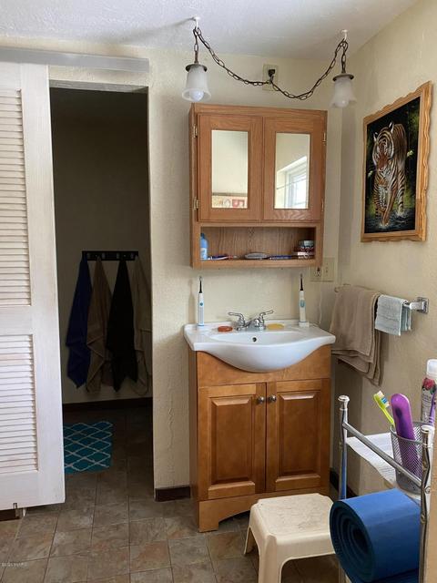 558 River Rd, Coldwater, MI 49036 photo 11