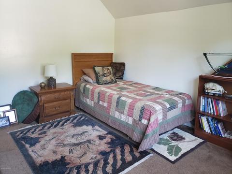504 E Hanson St, Whitehall, MI 49461 photo 8