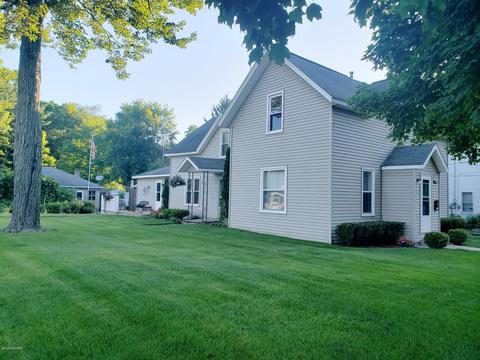 504 E Hanson St, Whitehall, MI 49461 photo 11
