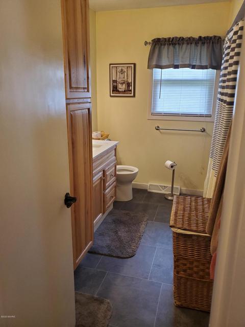 1155 W Ellis St, Belding, MI 48809 photo 15