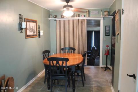 1155 W Ellis St, Belding, MI 48809 photo 5