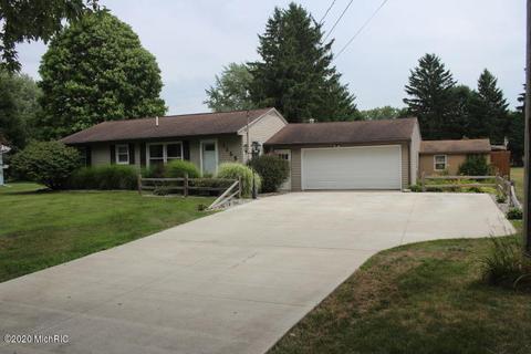 1155 W Ellis St, Belding, MI 48809 photo 1