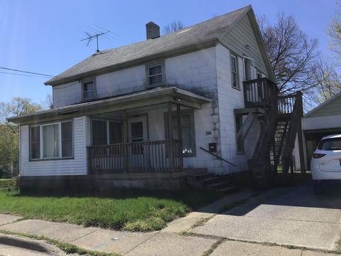 208 Cushman St, Plainwell, MI 49080 photo 1