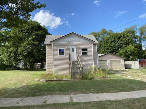 528 W May St, Belding, MI 48809 photo 1