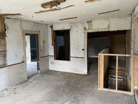 528 W May St, Belding, MI 48809 photo 11