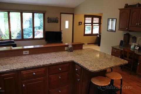 6090 Green Rd, Haslett, MI 48840 photo 7