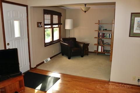 6090 Green Rd, Haslett, MI 48840 photo 9