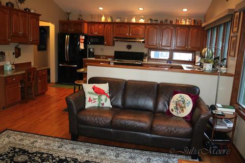 6090 Green Rd, Haslett, MI 48840 photo 4
